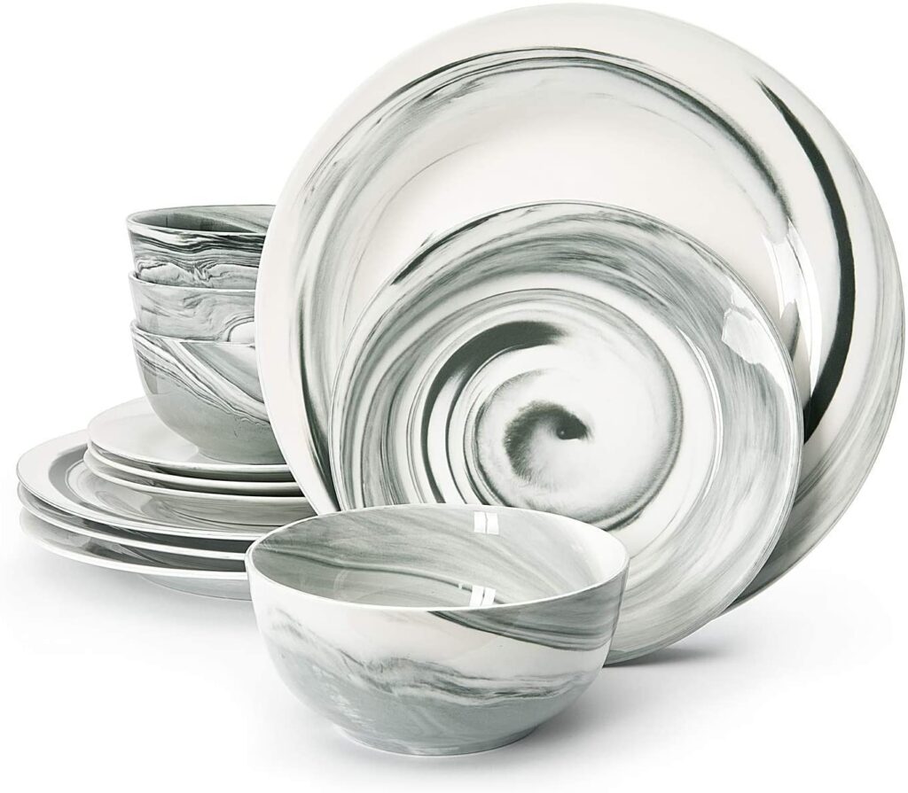 Divitis Home Fusion Porcelain Dinnerware Set.