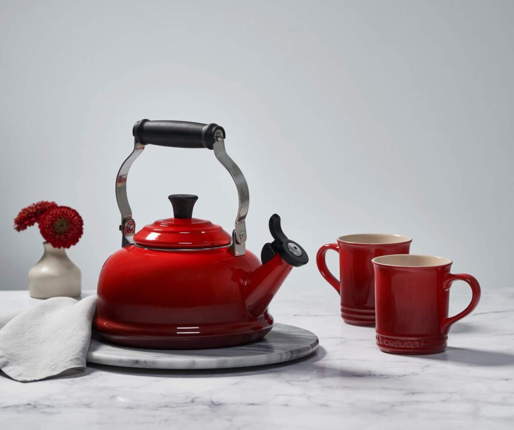 Le Creuset induction kettle