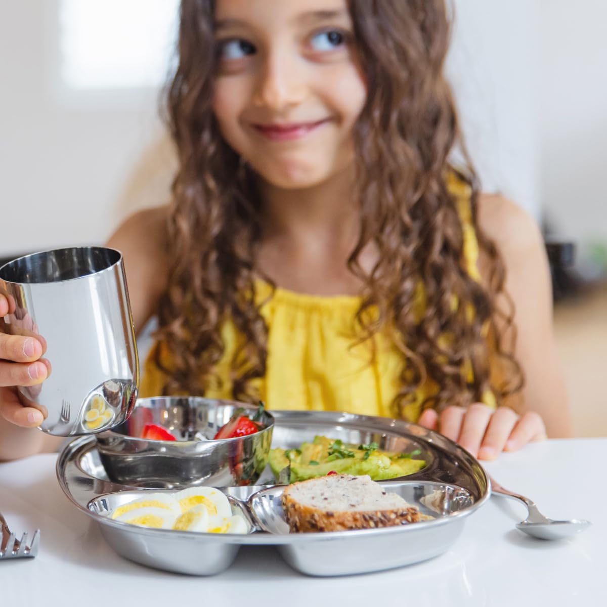 Food-grade stainless steel dinnerware for kids and toddlers